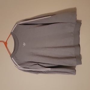 Three stripe pullover